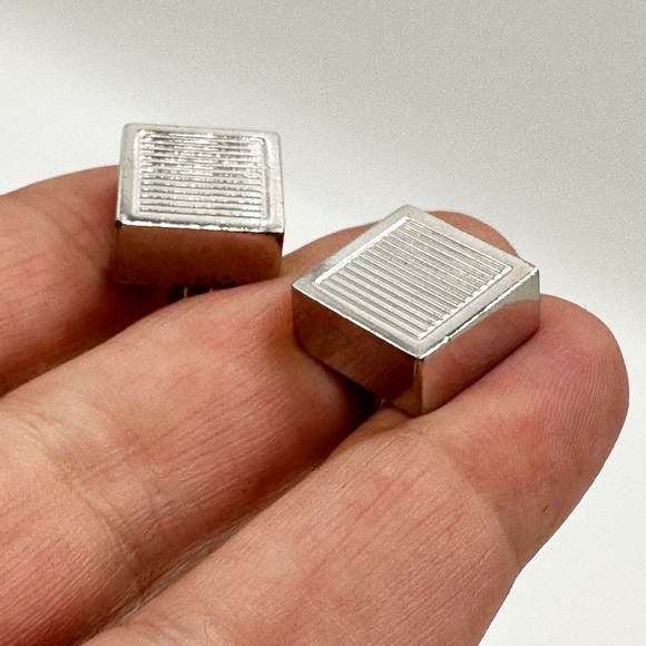 Vintage Anson Silver Tone Grooved Square Cufflinks Signed - Picture 3 of 9